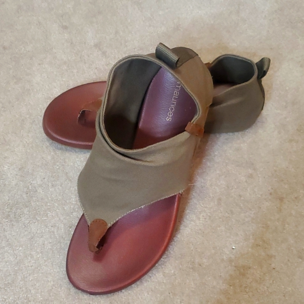 Maurices olive green sandals size 8.5